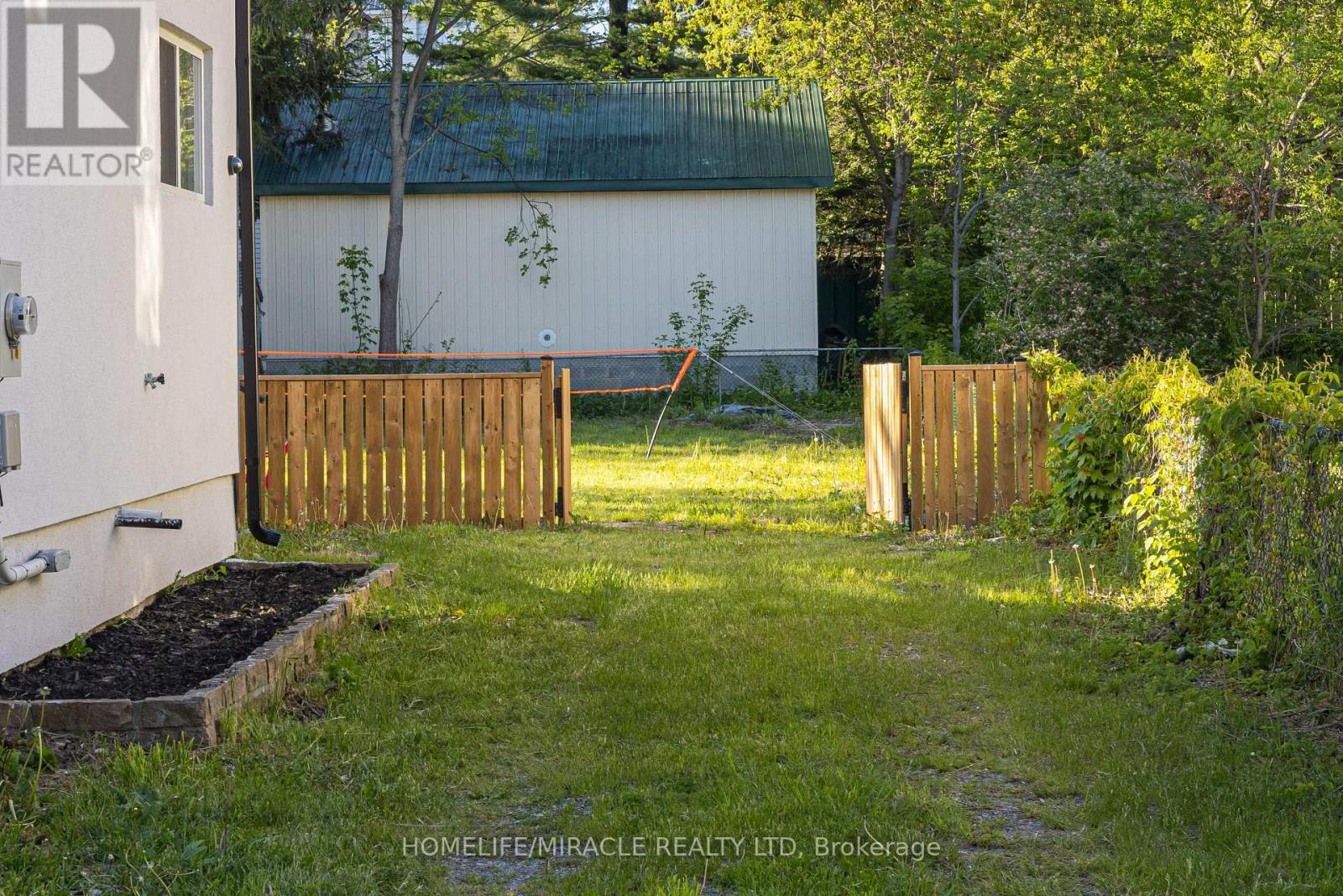 19 Gilbert Street, Lansdowne Village, Ontario  K0E 1L0 - Photo 11 - X12814064