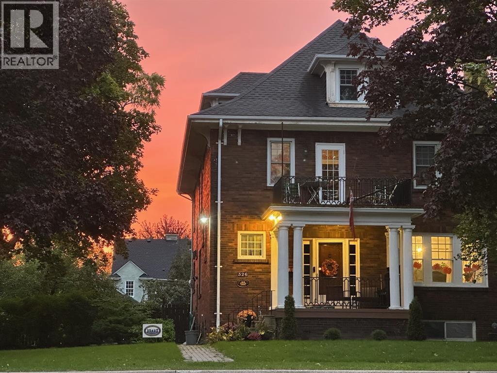 326 Vidal Street North, Sarnia, Ontario  N7T 5Y6 - Photo 41 - 26002972