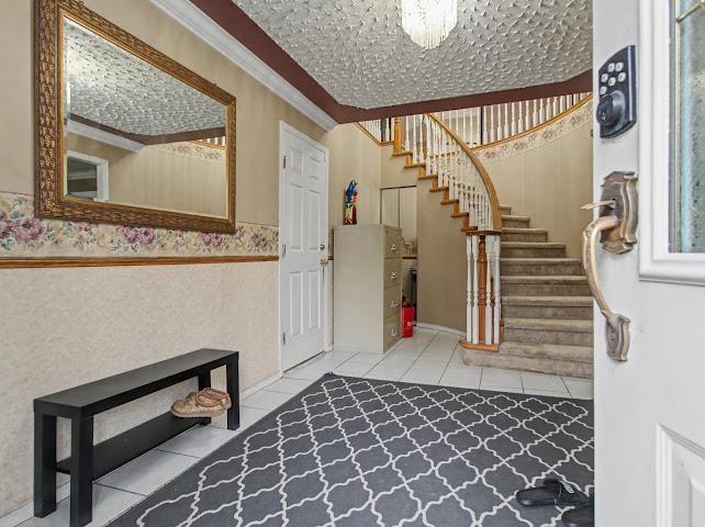 14962 96a Avenue, Surrey, British Columbia  V3R 9V6 - Photo 4 - R3084325