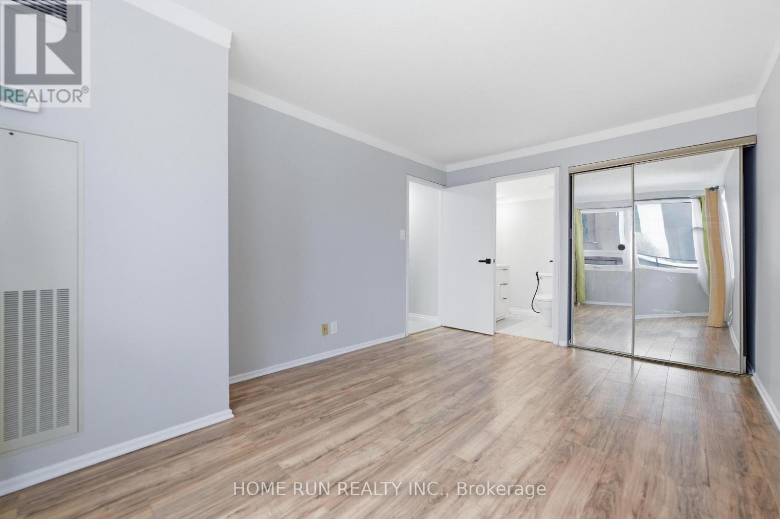 104 - 151 Bay Street, Ottawa, Ontario  K1R 7T2 - Photo 16 - X12814124