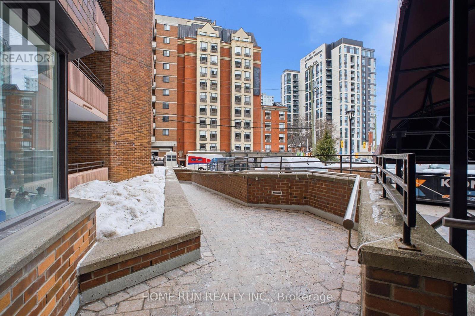 104 - 151 Bay Street, Ottawa, Ontario  K1R 7T2 - Photo 36 - X12814124