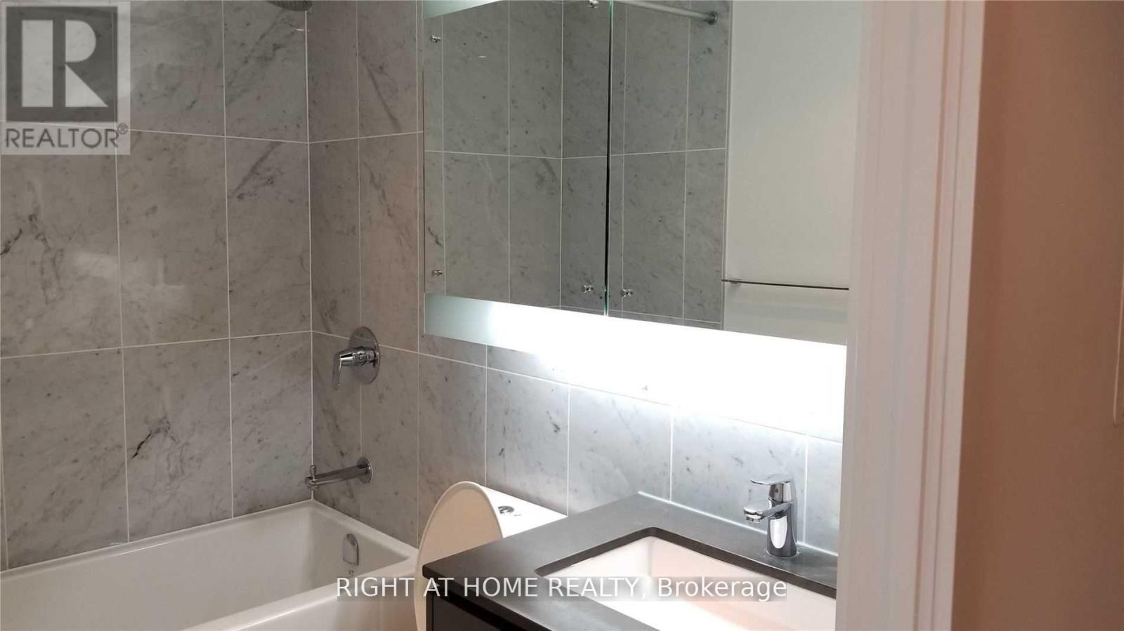 2501 - 117 Mcmahon Drive, Toronto, Ontario  M2K 0E4 - Photo 8 - C12814098