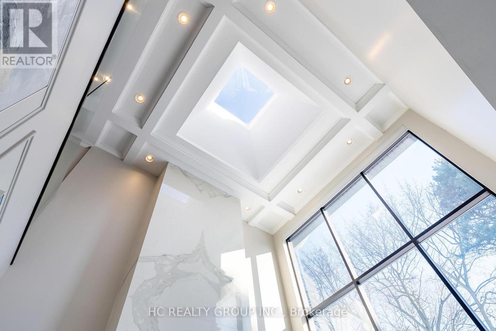 11 Chipstead Road, Toronto, Ontario  M3B 3E5 - Photo 11 - C12814104