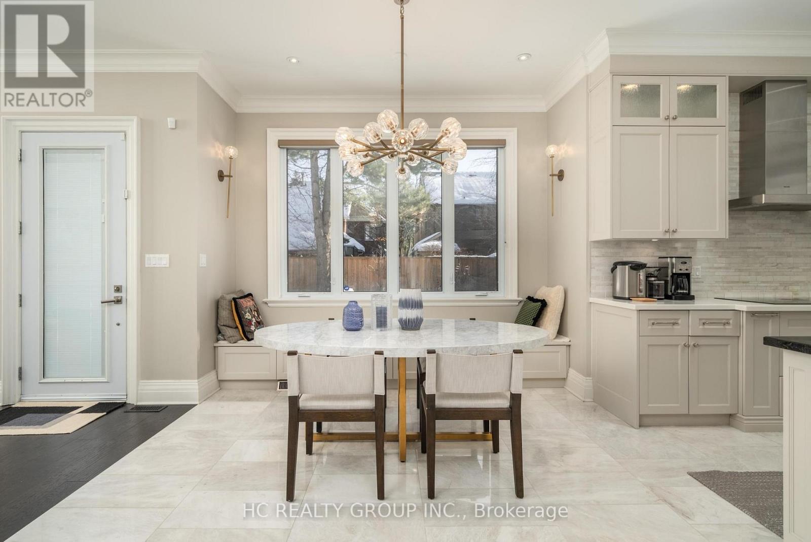 11 Chipstead Road, Toronto, Ontario  M3B 3E5 - Photo 12 - C12814104