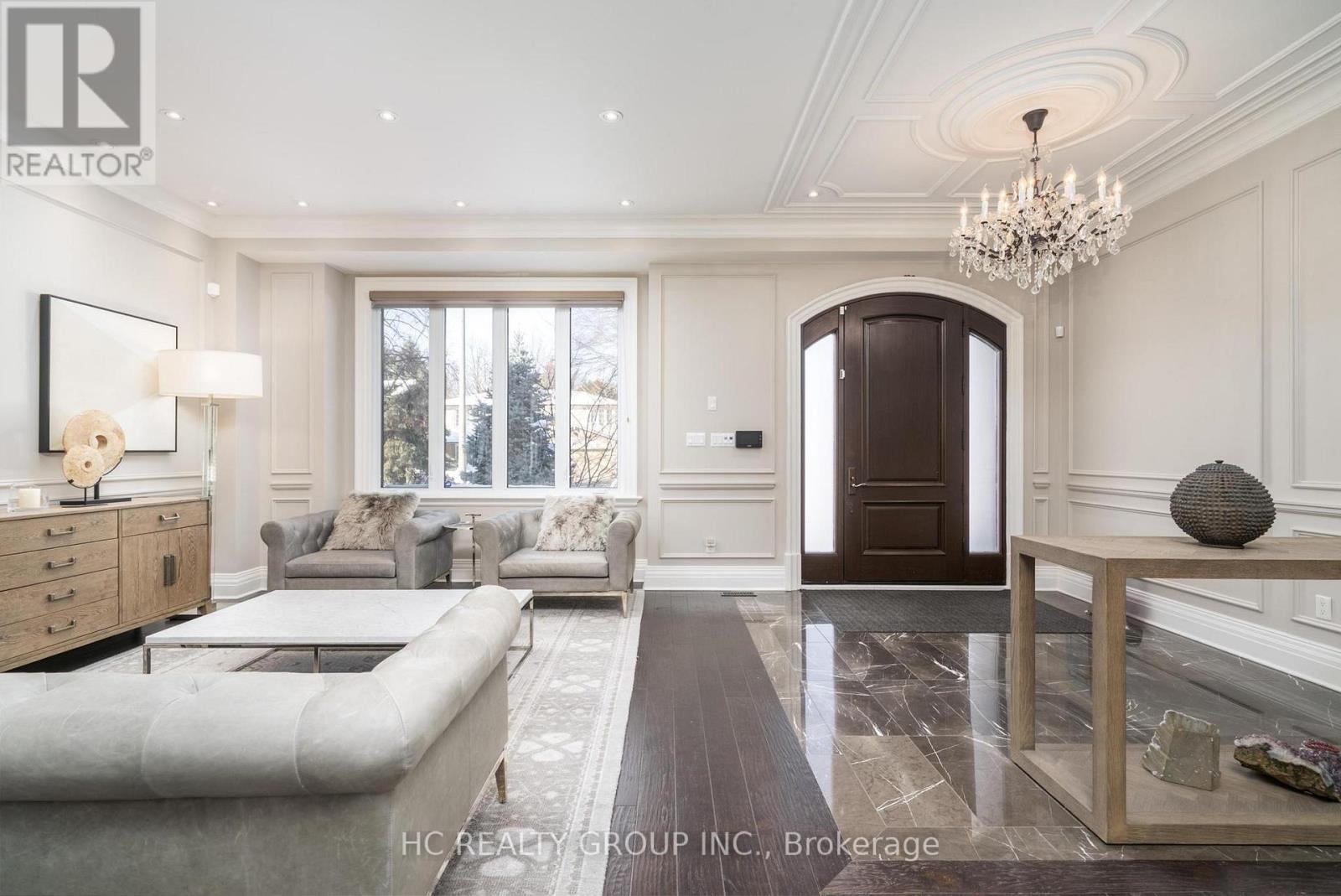 11 Chipstead Road, Toronto, Ontario  M3B 3E5 - Photo 3 - C12814104