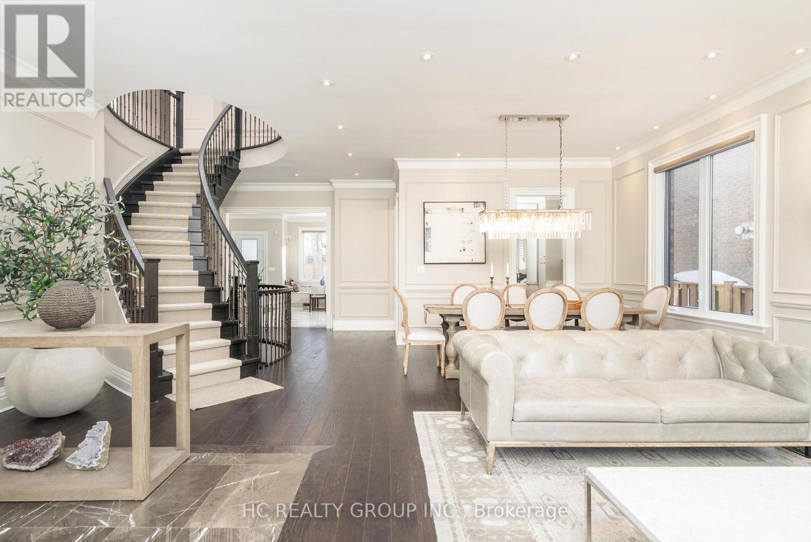 11 Chipstead Road, Toronto, Ontario  M3B 3E5 - Photo 7 - C12814104