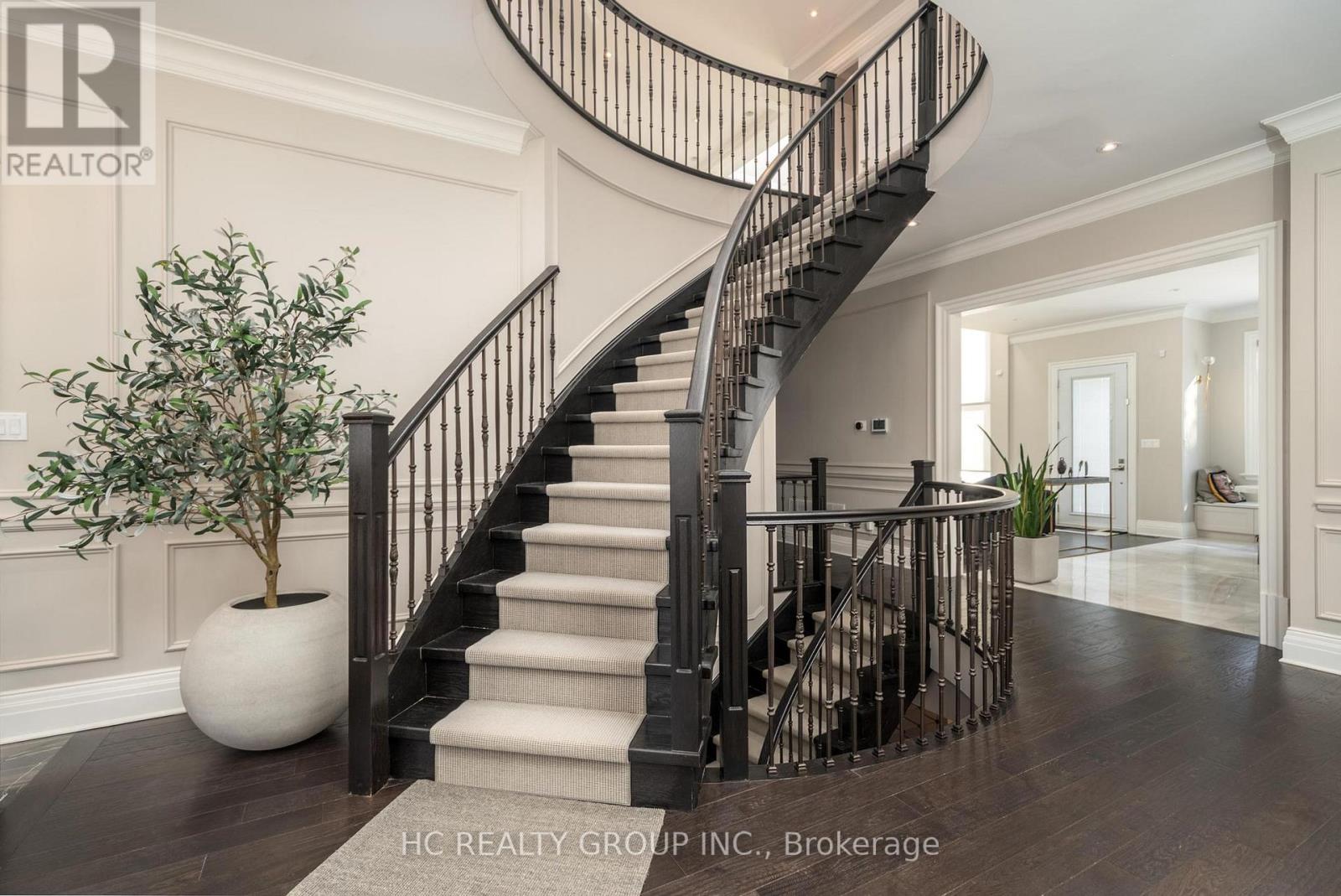 11 Chipstead Road, Toronto, Ontario  M3B 3E5 - Photo 8 - C12814104