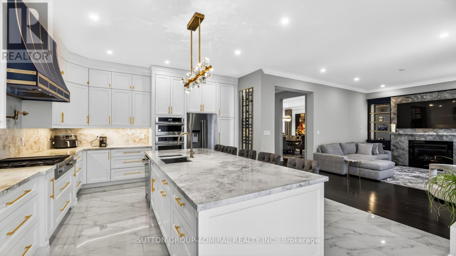 37 Cedarpoint Court, Vaughan, Ontario  L6A 4P7 - Photo 12 - N12814108