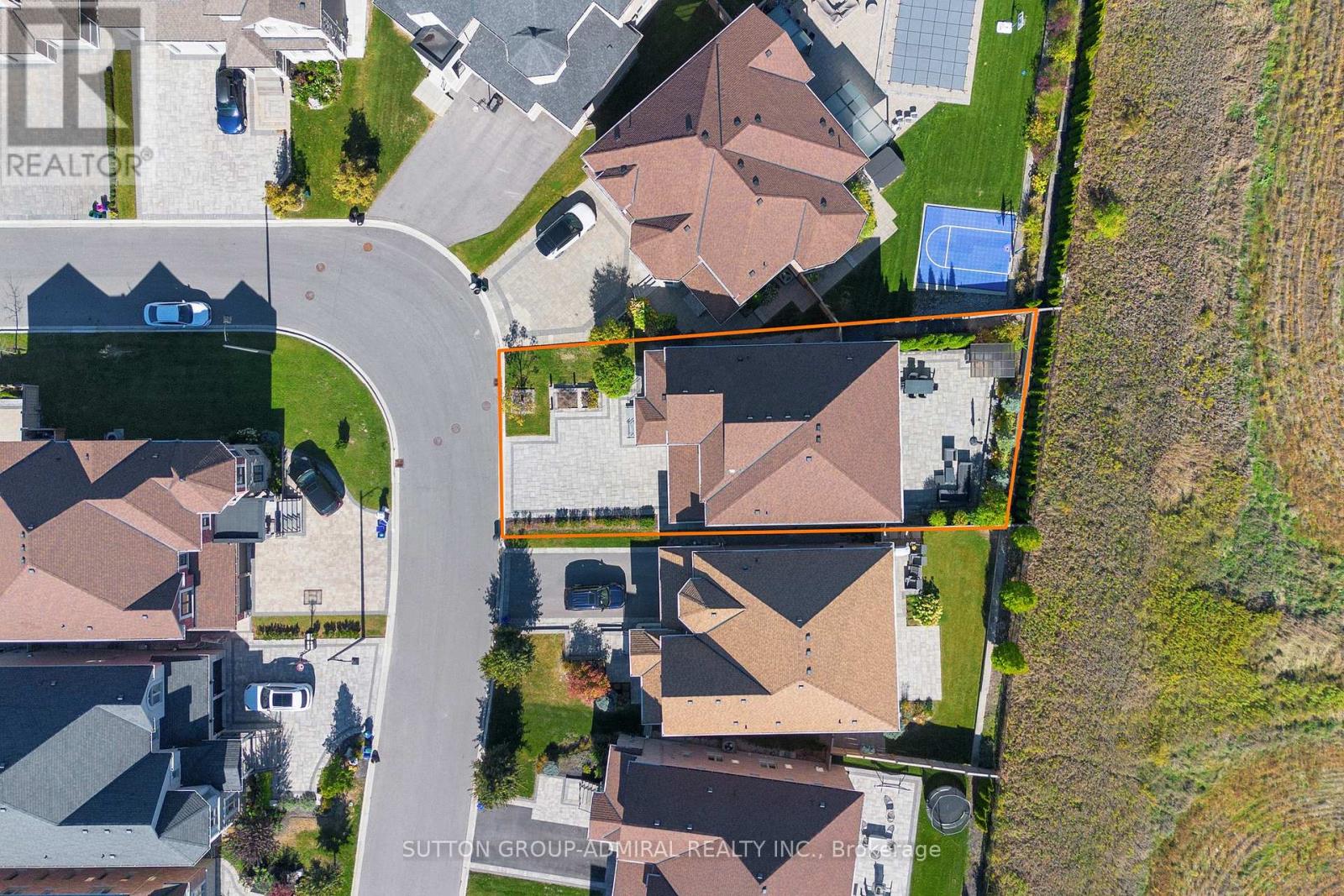 37 Cedarpoint Court, Vaughan, Ontario  L6A 4P7 - Photo 50 - N12814108