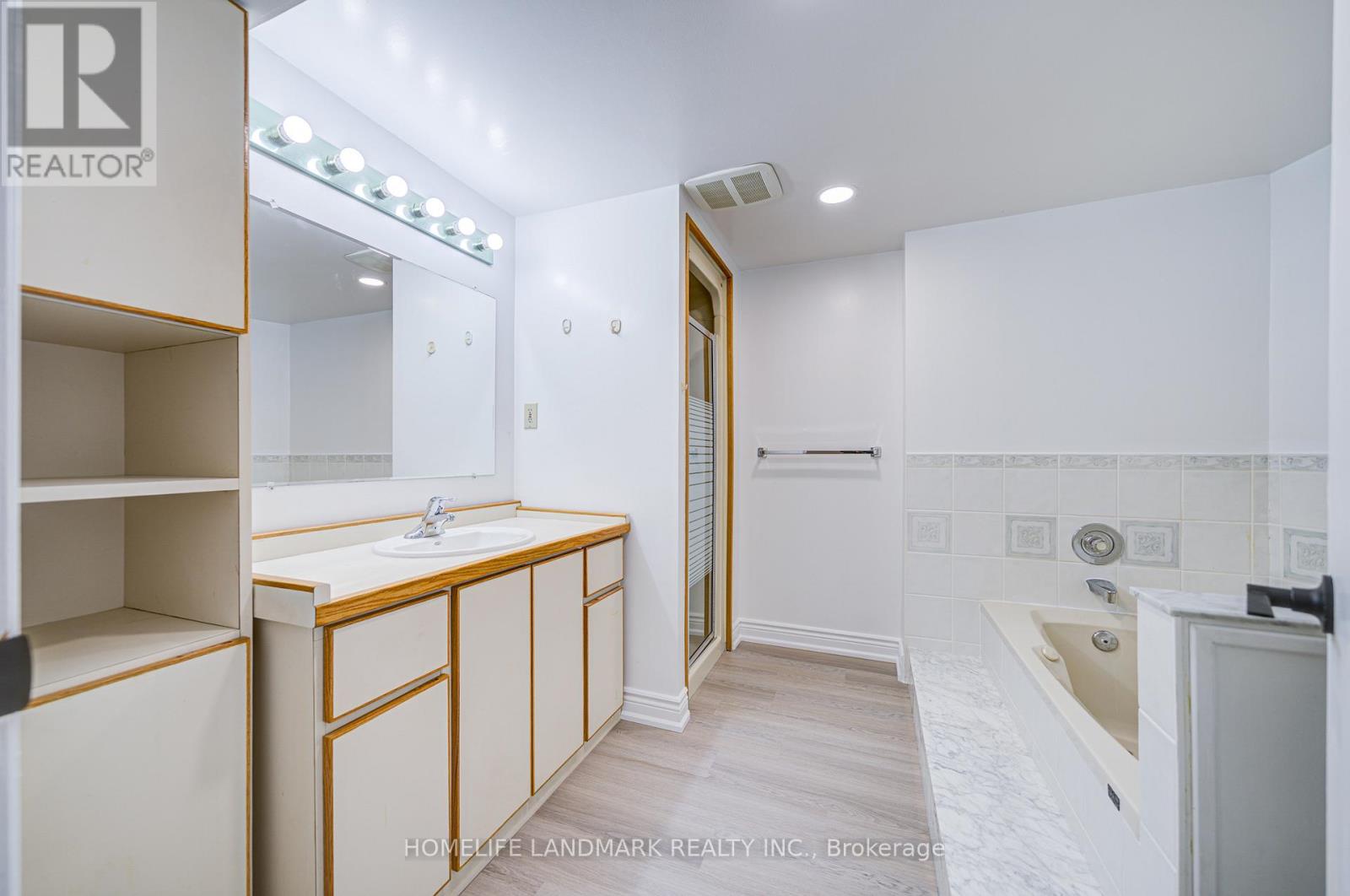 161 Valleymede Drive, Richmond Hill, Ontario  L4B 1X5 - Photo 39 - N12814120