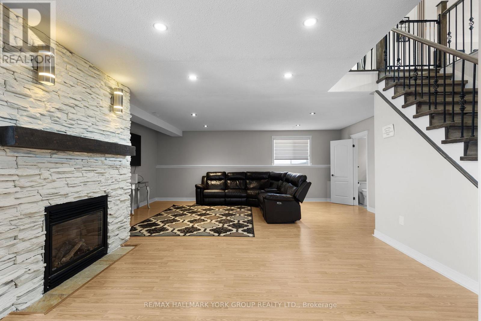 18 Todd Drive, Barrie, Ontario  L4N 9K6 - Photo 26 - S12813312