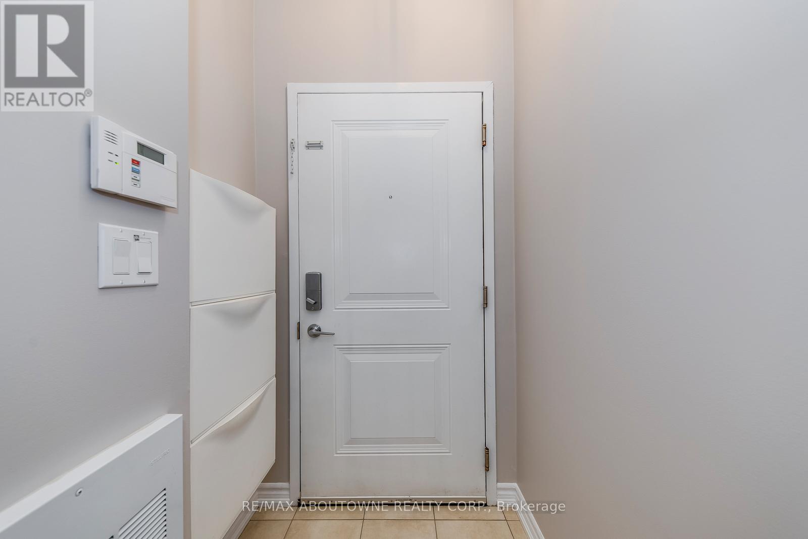 107 - 40 Carnation Avenue, Toronto, Ontario  M8V 0B8 - Photo 5 - W12814112