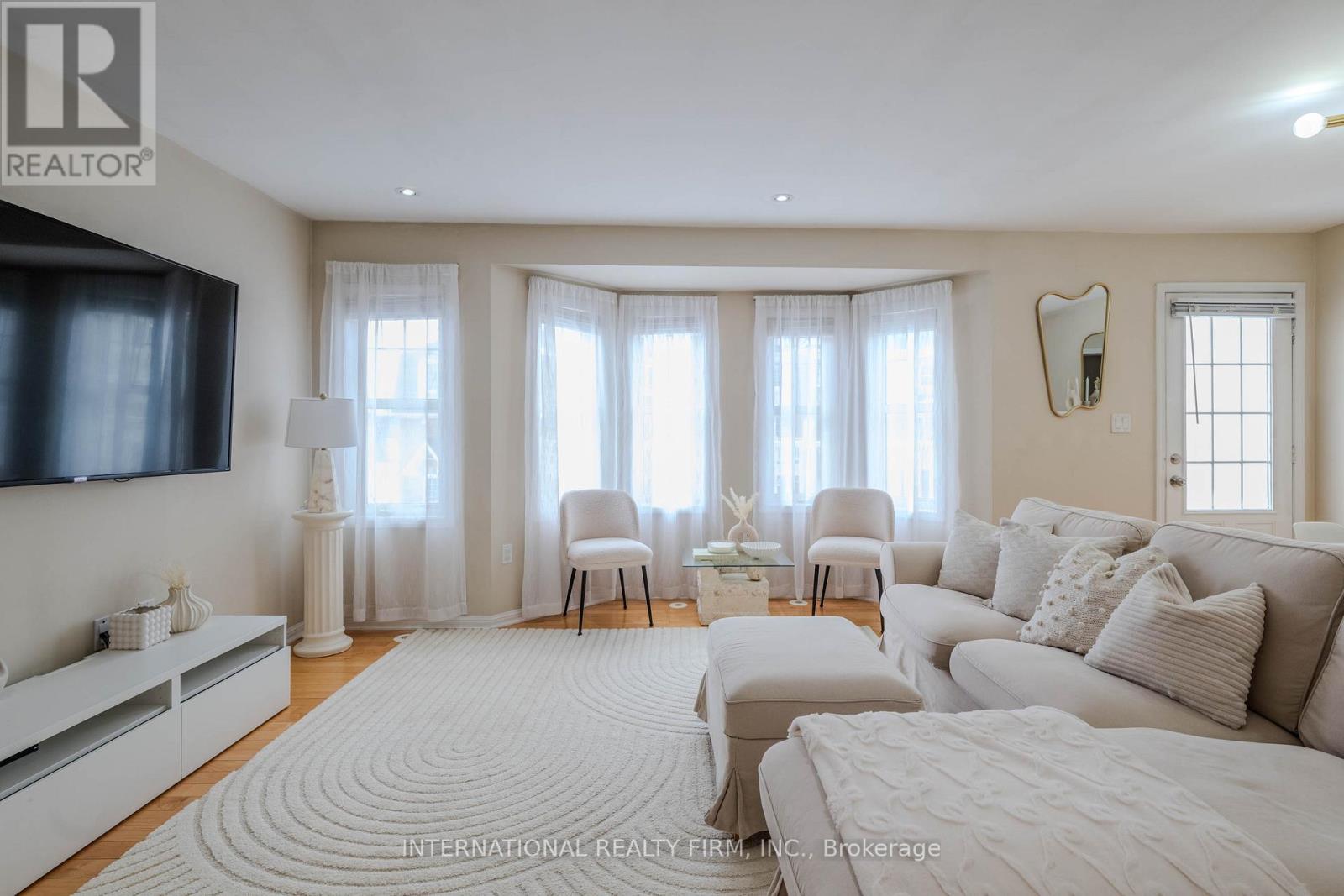 947 Deverell Place, Milton, Ontario  L9T 0M3 - Photo 9 - W12814116