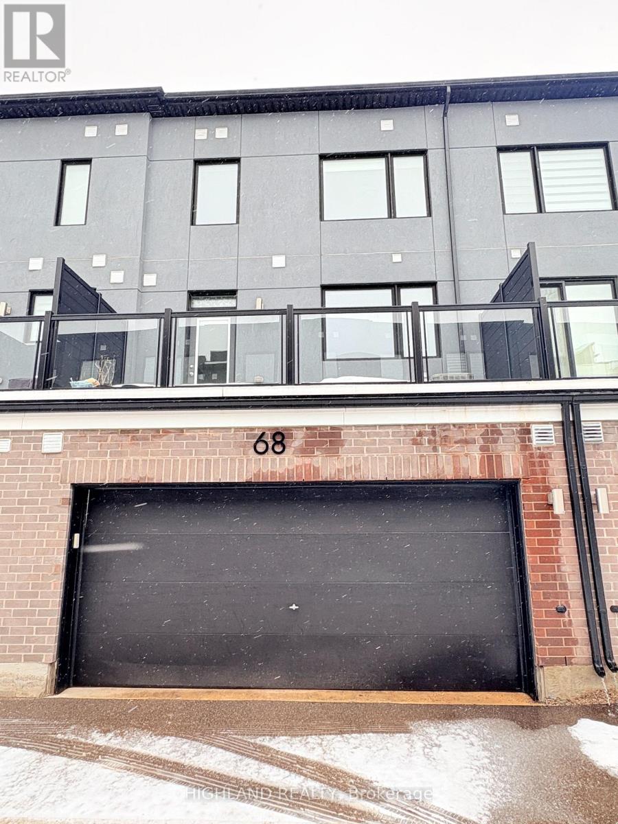 68 Huguenot Road, Oakville, Ontario  L6H 0X4 - Photo 2 - W12814118