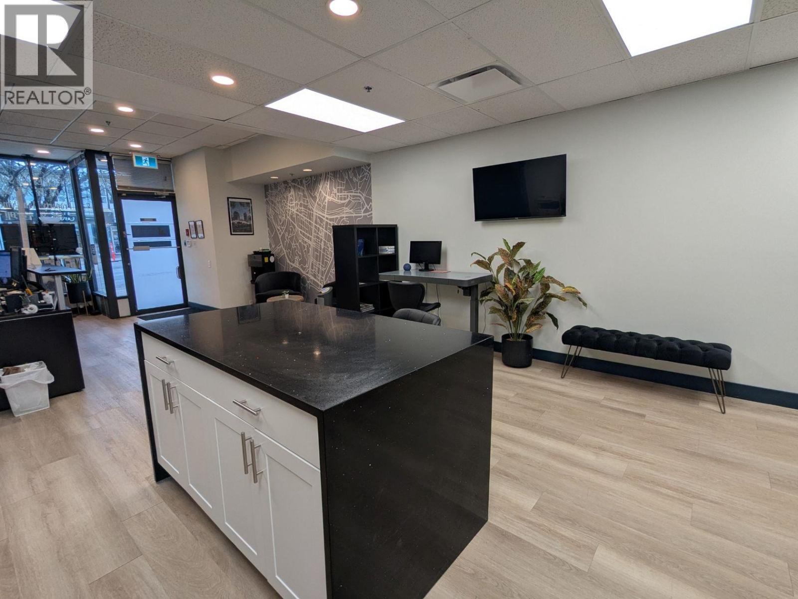 3173 Main Street, Vancouver, British Columbia  V5T 3G8 - Photo 6 - C8075275