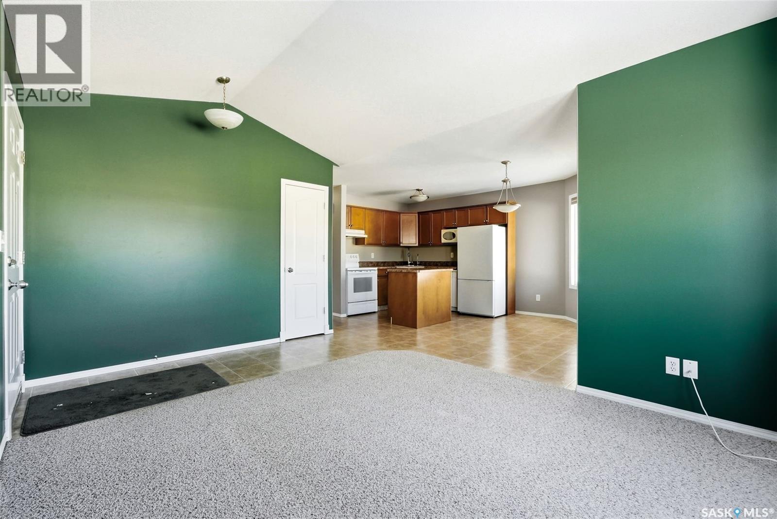 1027 Birchwood Place, Regina, Saskatchewan  S4S 7L1 - Photo 8 - SK029060