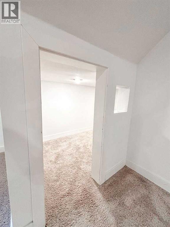 12 Oakbury Place Sw, Calgary, Alberta  T2V 4A2 - Photo 17 - A2287402