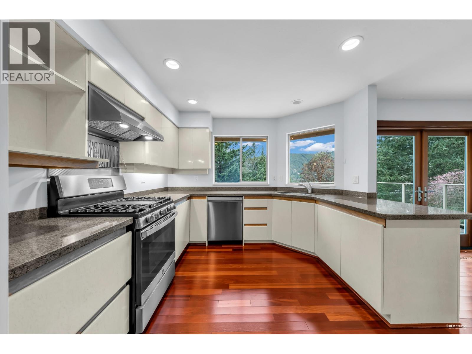 5456 Keith Road, West Vancouver, British Columbia  V7W 3C9 - Photo 29 - R3092465