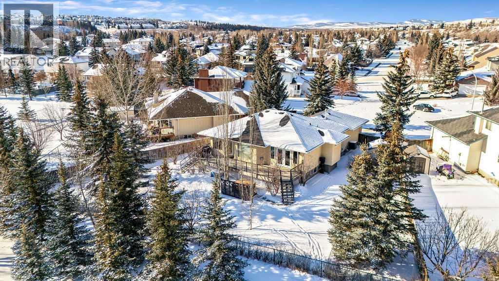 10 Bow Point, Cochrane, Alberta  T4C 1M8 - Photo 47 - A2287528