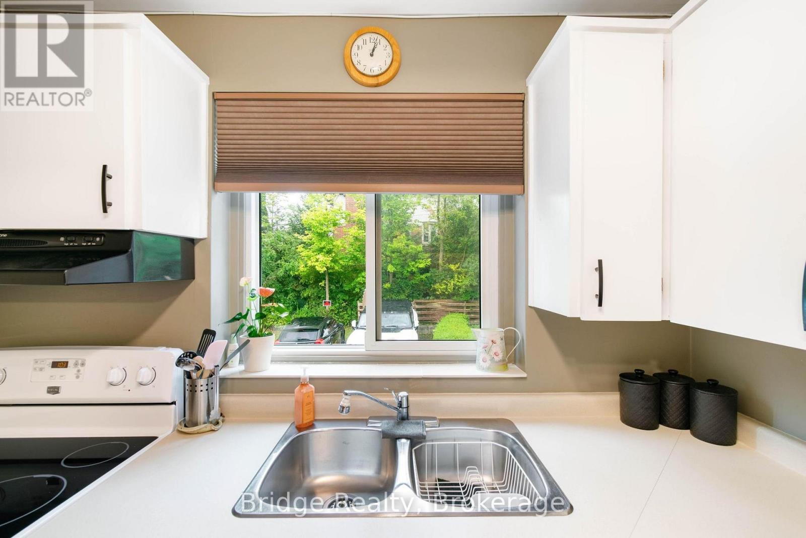 256 Oxford Street, Ingersoll, Ontario  N5C 2W1 - Photo 24 - X12814138