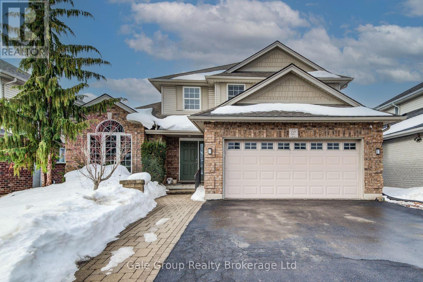 127 FALCON DRIVE, Woodstock, Ontario