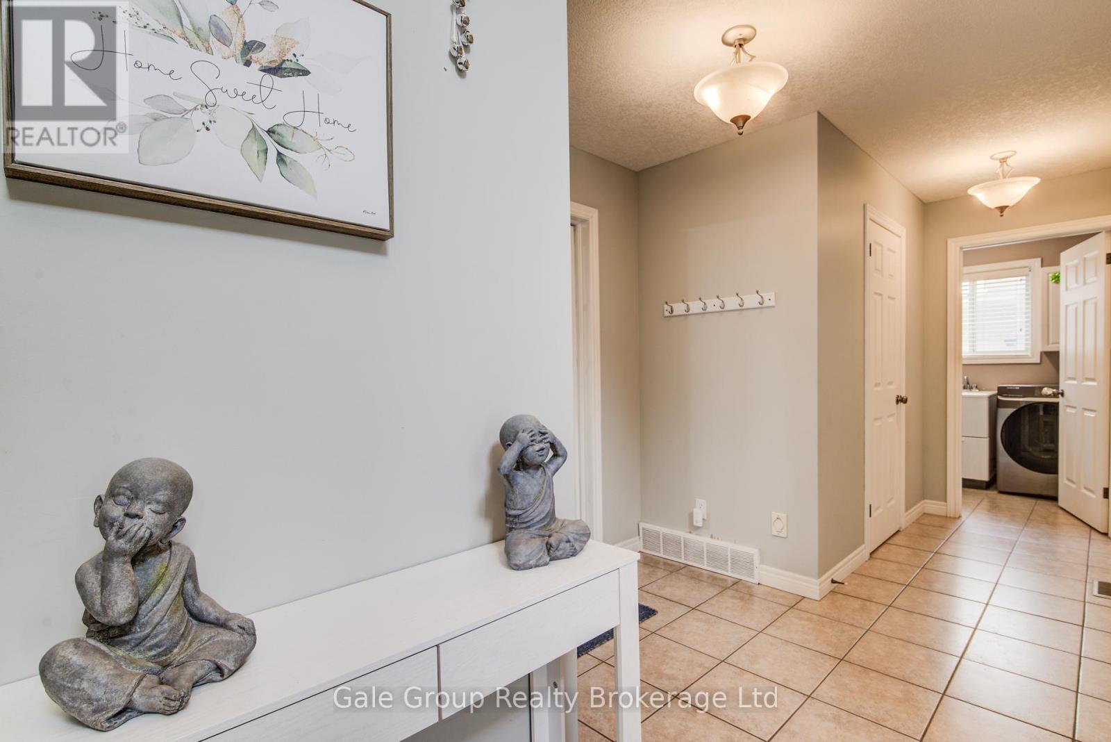 127 Falcon Drive, Woodstock, Ontario  N4T 1V5 - Photo 11 - X12814164