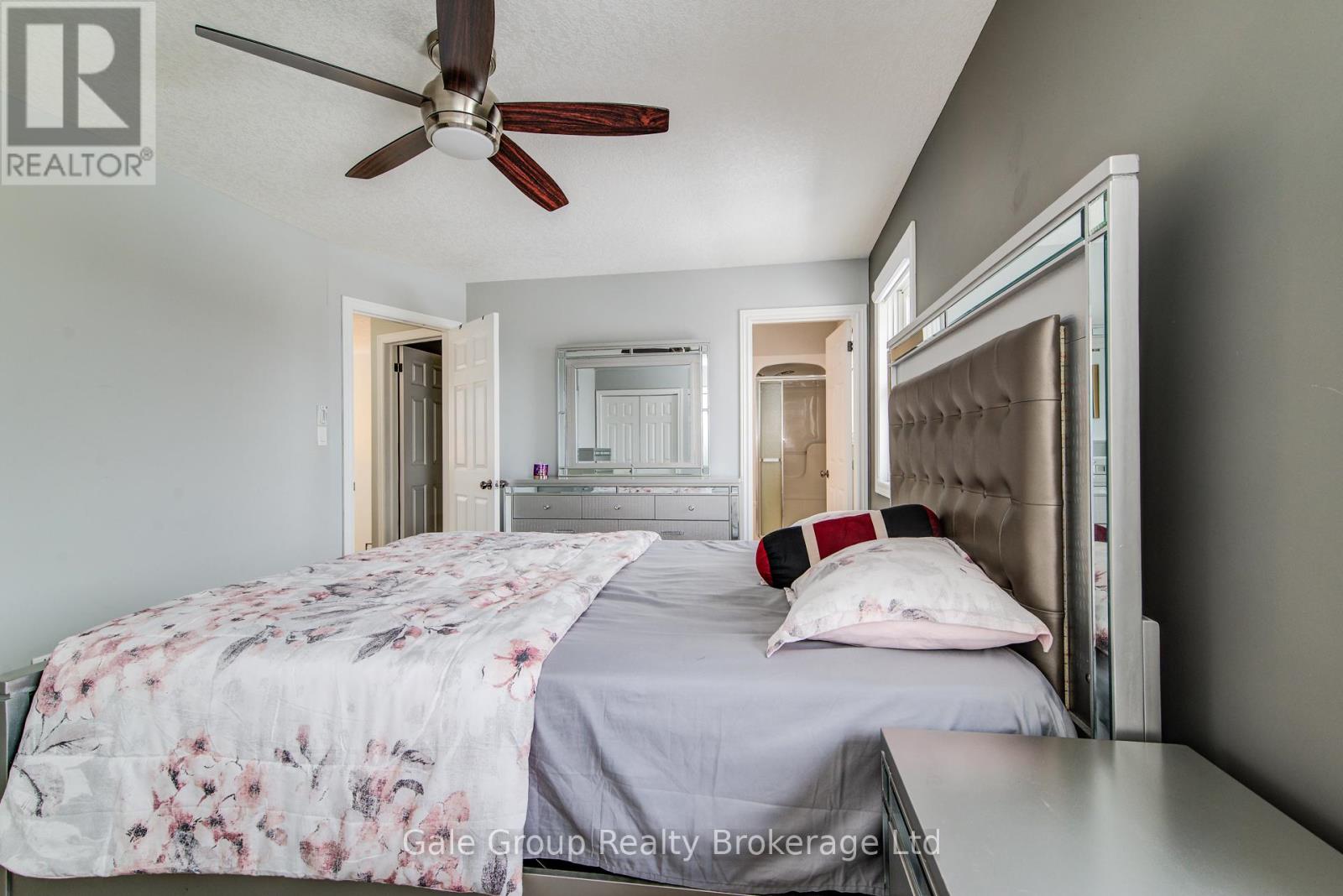 127 Falcon Drive, Woodstock, Ontario  N4T 1V5 - Photo 21 - X12814164