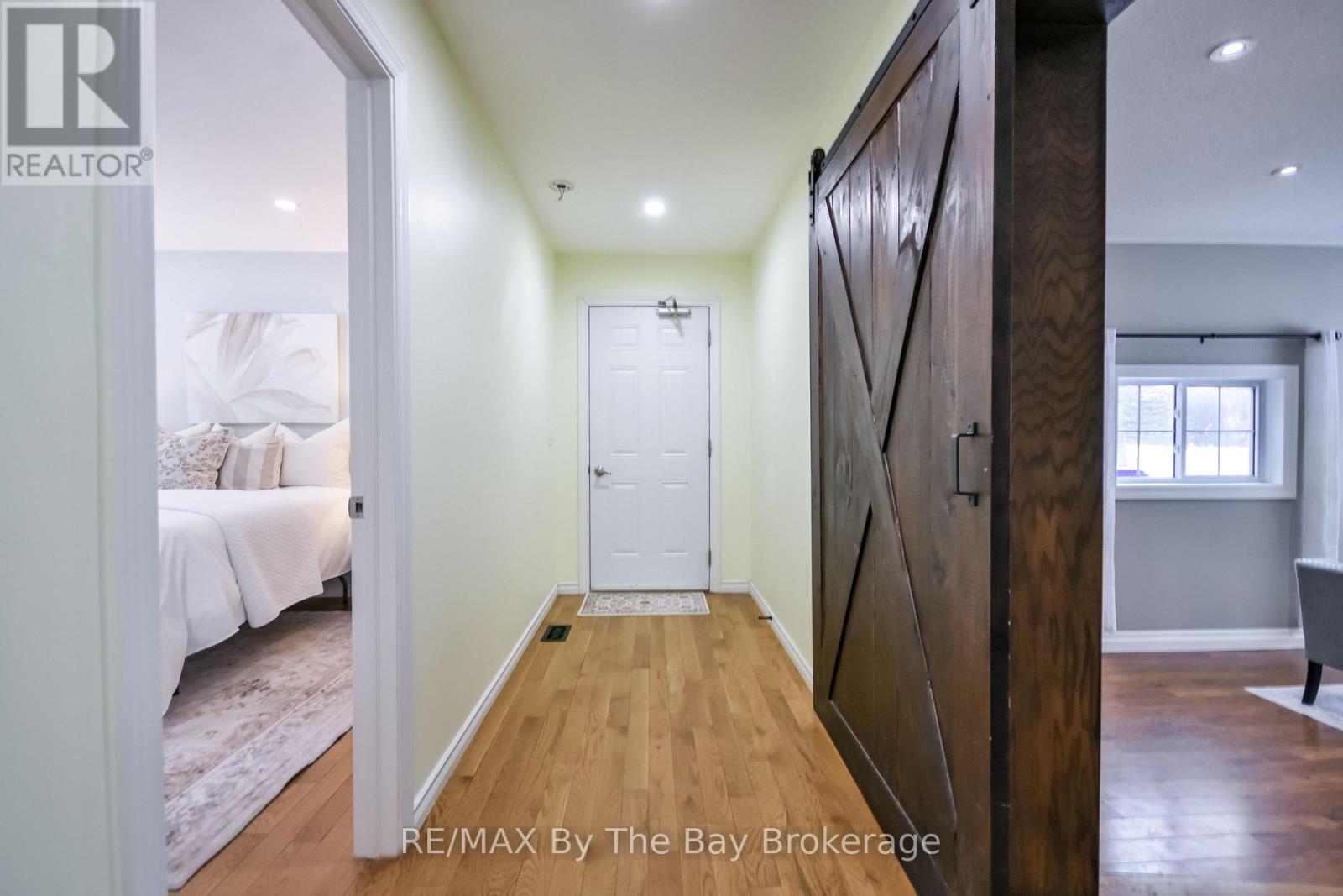 111 Balm Beach Road E, Tiny, Ontario  L0L 2J0 - Photo 25 - S12814178