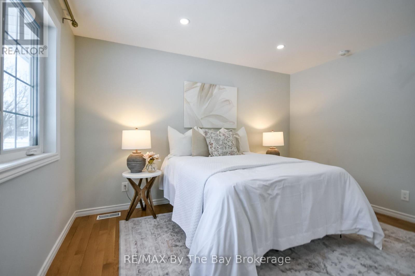 111 Balm Beach Road E, Tiny, Ontario  L0L 2J0 - Photo 27 - S12814178