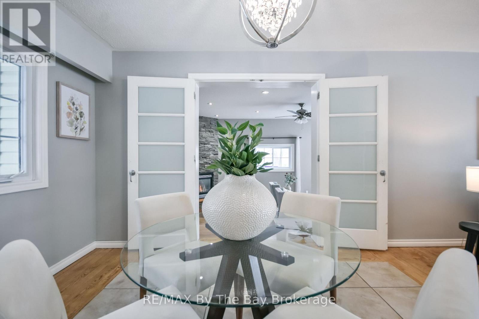 111 Balm Beach Road E, Tiny, Ontario  L0L 2J0 - Photo 12 - S12814180