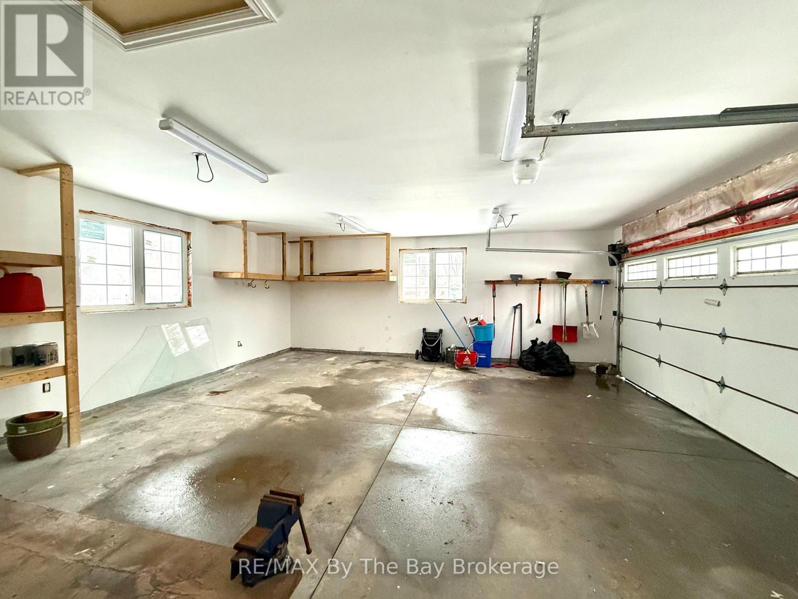 111 Balm Beach Road E, Tiny, Ontario  L0L 2J0 - Photo 45 - S12814180