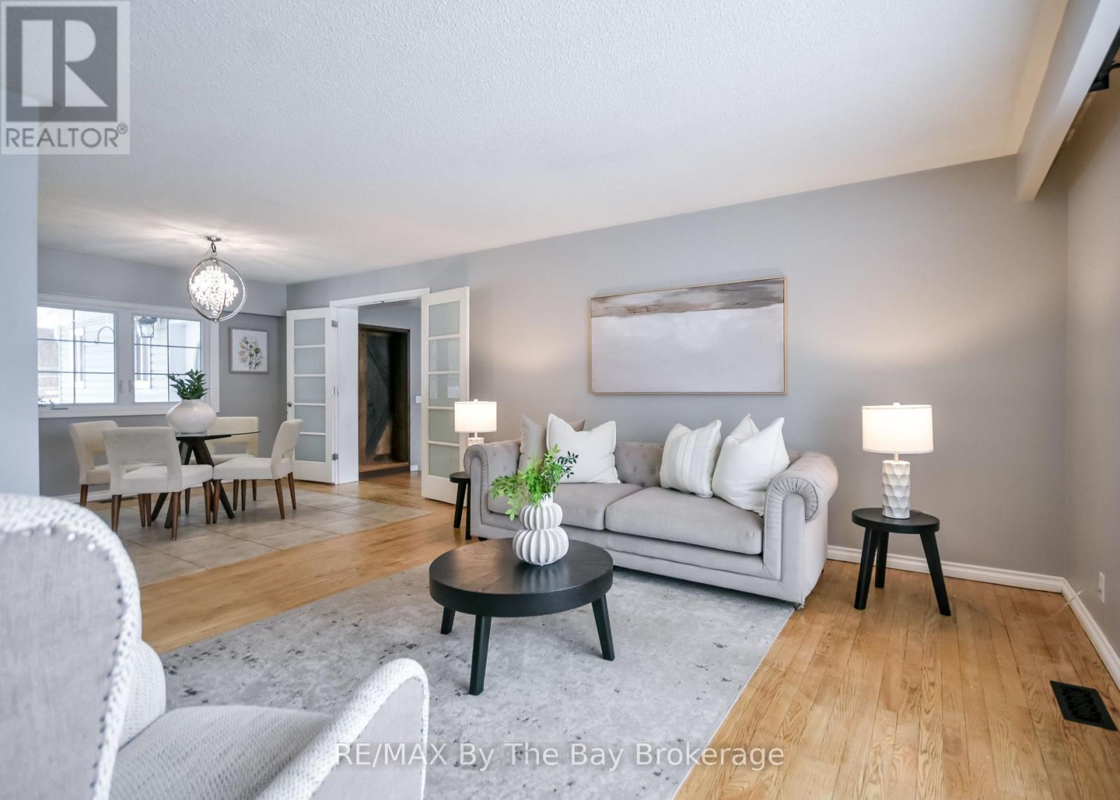 111 Balm Beach Road E, Tiny, Ontario  L0L 2J0 - Photo 5 - S12814180