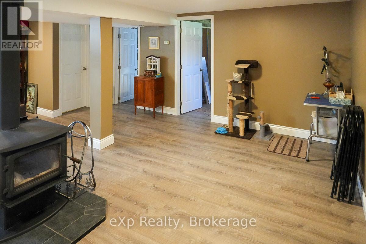 179422 Grey Road 17, Georgian Bluffs, Ontario  N0H 2T0 - Photo 18 - X12814170