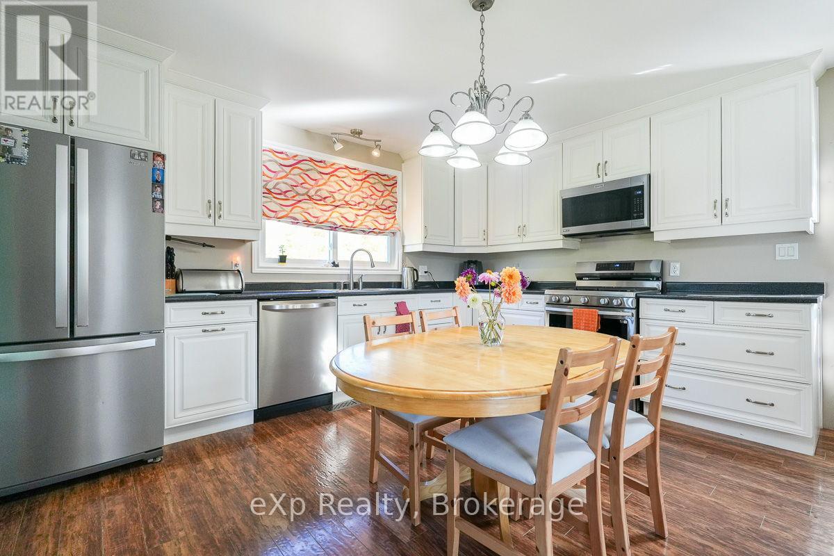 179422 Grey Road 17, Georgian Bluffs, Ontario  N0H 2T0 - Photo 9 - X12814170