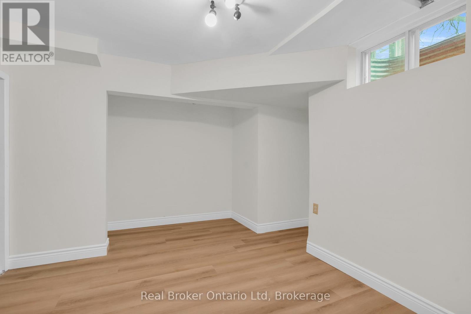 1 Balfour Court, Guelph (Kortright East), Ontario  N1L 1A9 - Photo 34 - X12814176