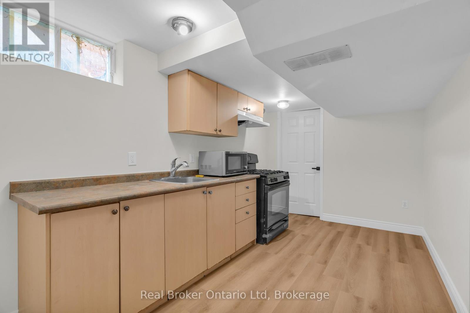 1 Balfour Court, Guelph (Kortright East), Ontario  N1L 1A9 - Photo 37 - X12814176