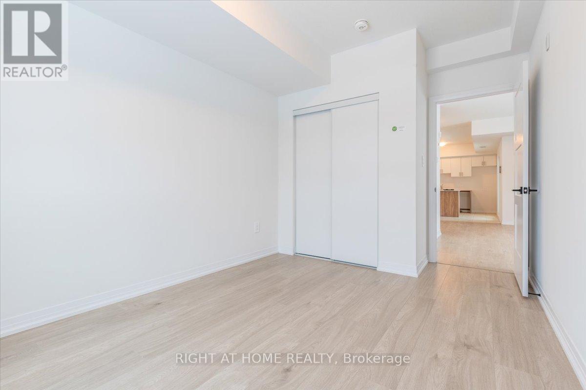 302 - 15 Kneeshaw Drive S, Barrie, Ontario  L9J 0X9 - Photo 16 - S12552128