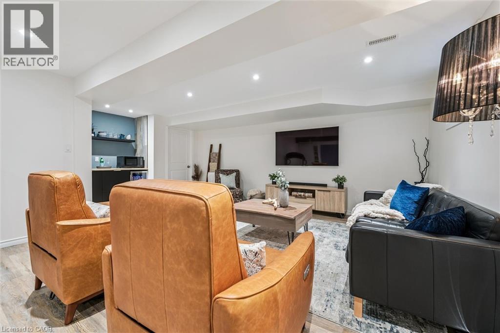 130 N Snyder Avenue N, Elmira, Ontario  N3B 0E1 - Photo 30 - 40805438