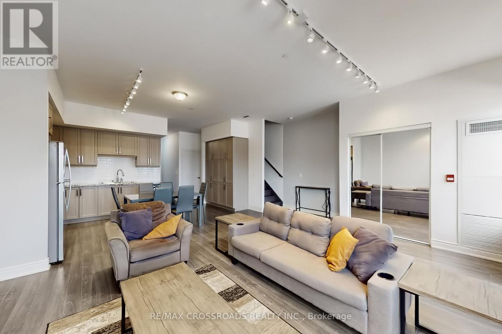 109 - 99 South Town Centre Boulevard, Markham, Ontario  L6G 0E9 - Photo 8 - N12813670