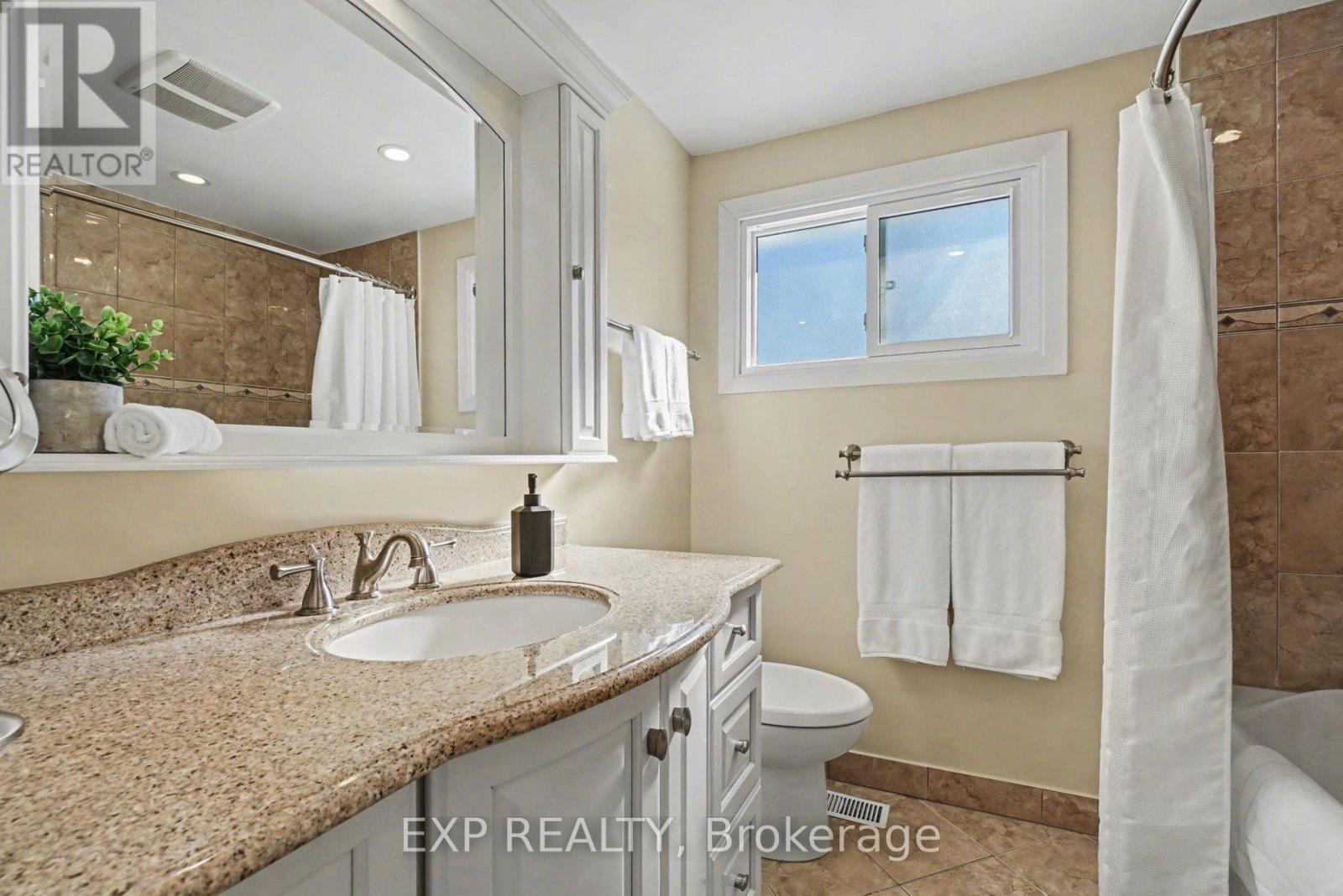 24 Woodburn Drive, Ottawa, Ontario  K1B 3A7 - Photo 25 - X12814212