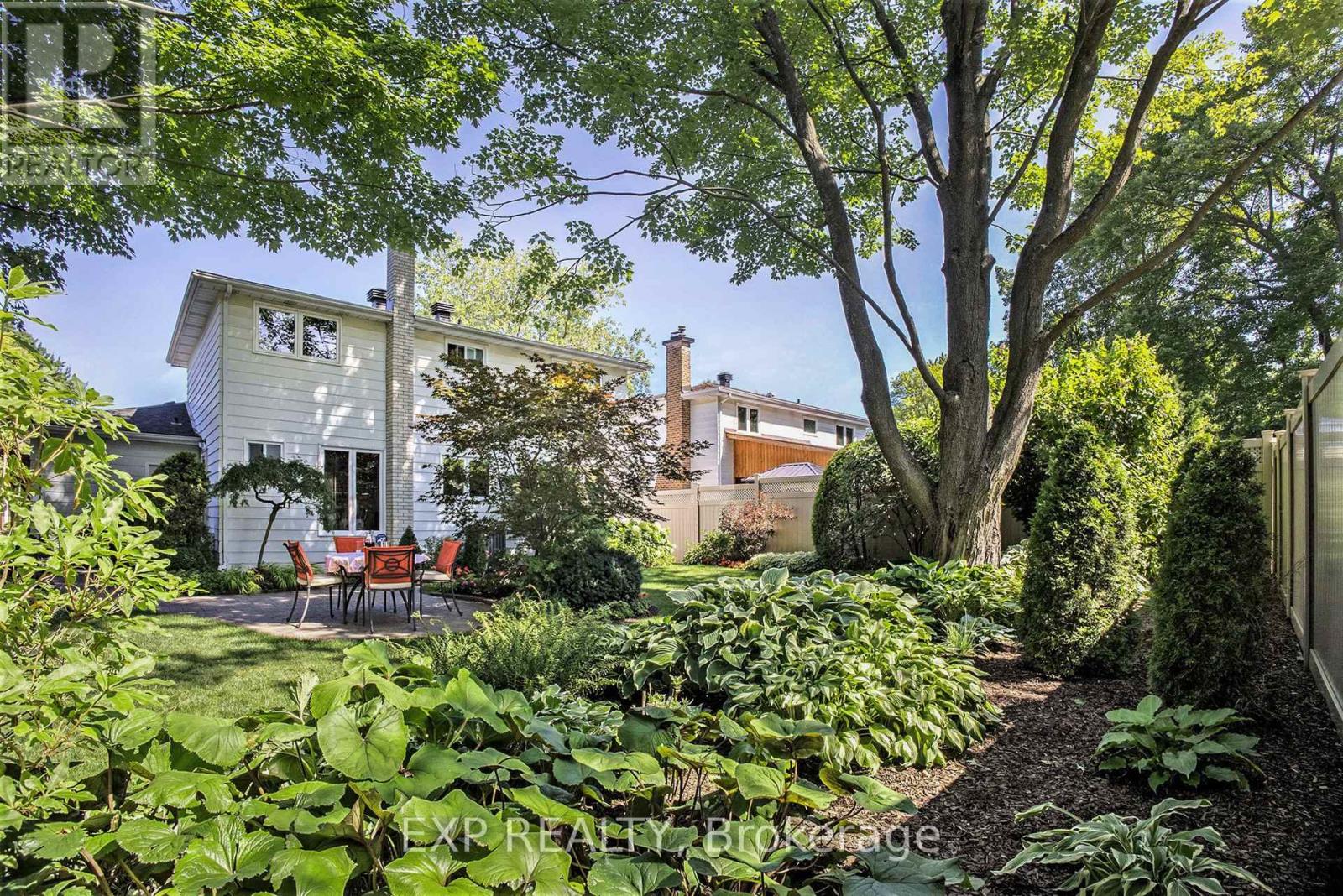 24 Woodburn Drive, Ottawa, Ontario  K1B 3A7 - Photo 35 - X12814212