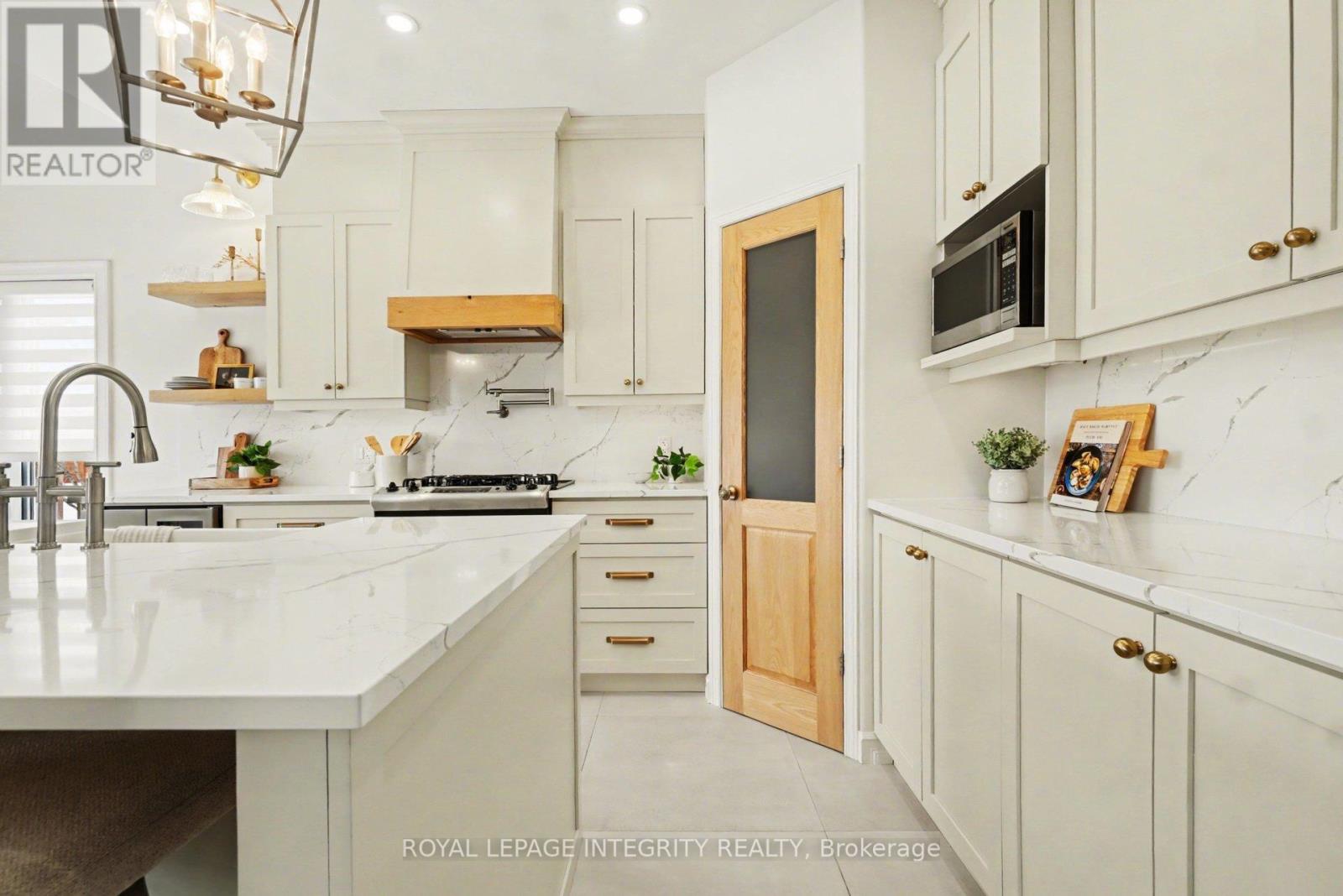 127 Lachaine Street, Russell, Ontario  K0A 1W0 - Photo 15 - X12814204