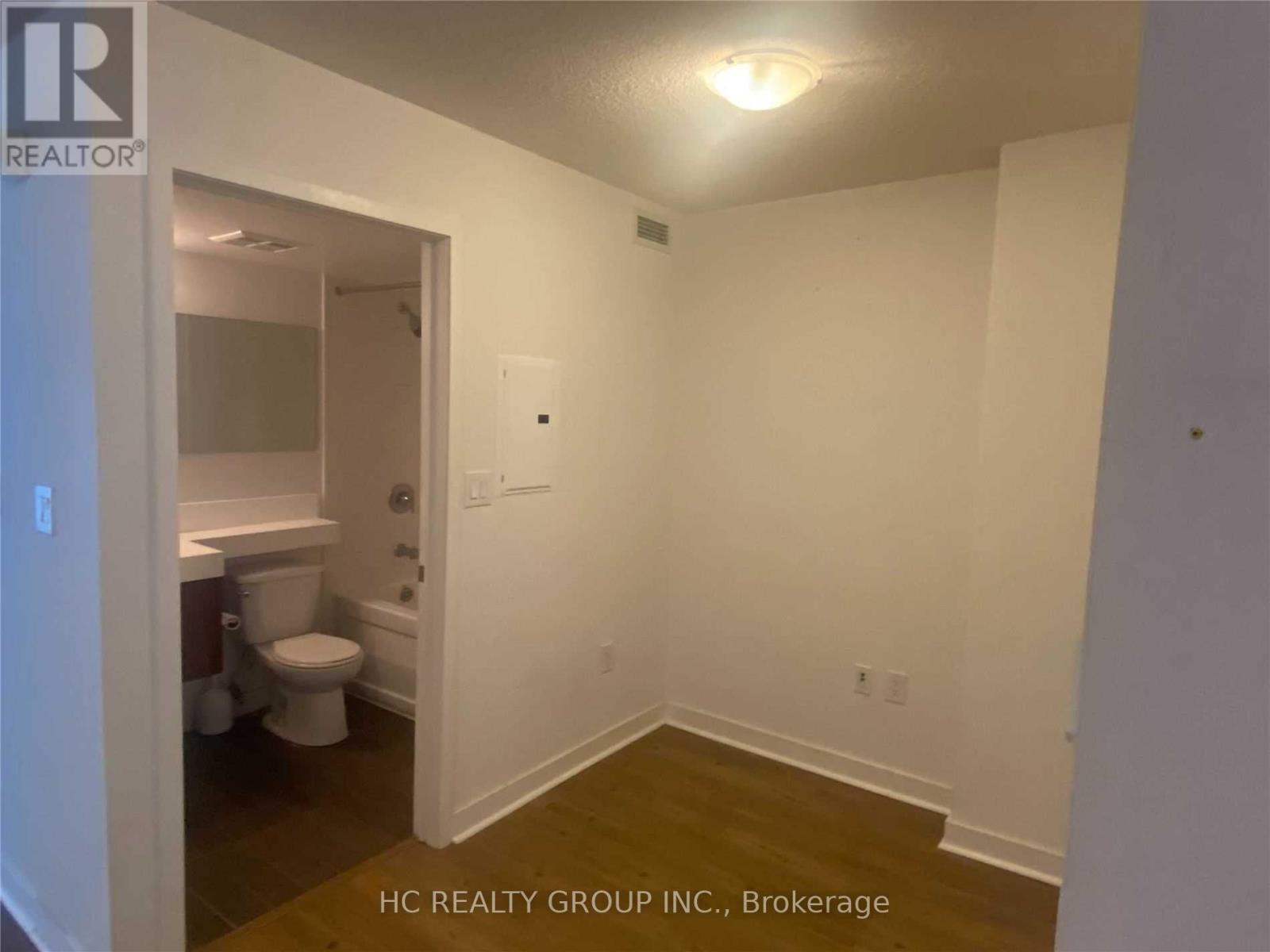 505 - 25 Telegram Mews, Toronto (Waterfront Communities), Ontario  M5V 3Z1 - Photo 7 - C12814136