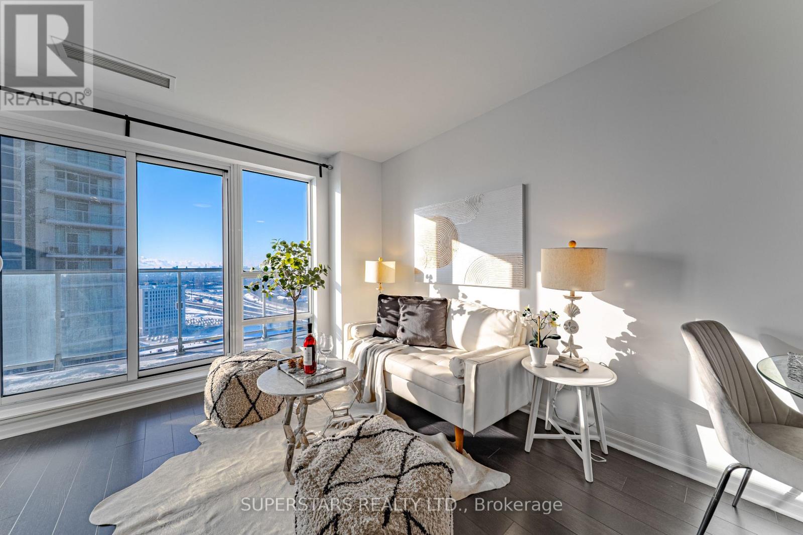 2211 - 2015 Sheppard Avenue E, Toronto, Ontario  M2J 0B3 - Photo 1 - C12814142