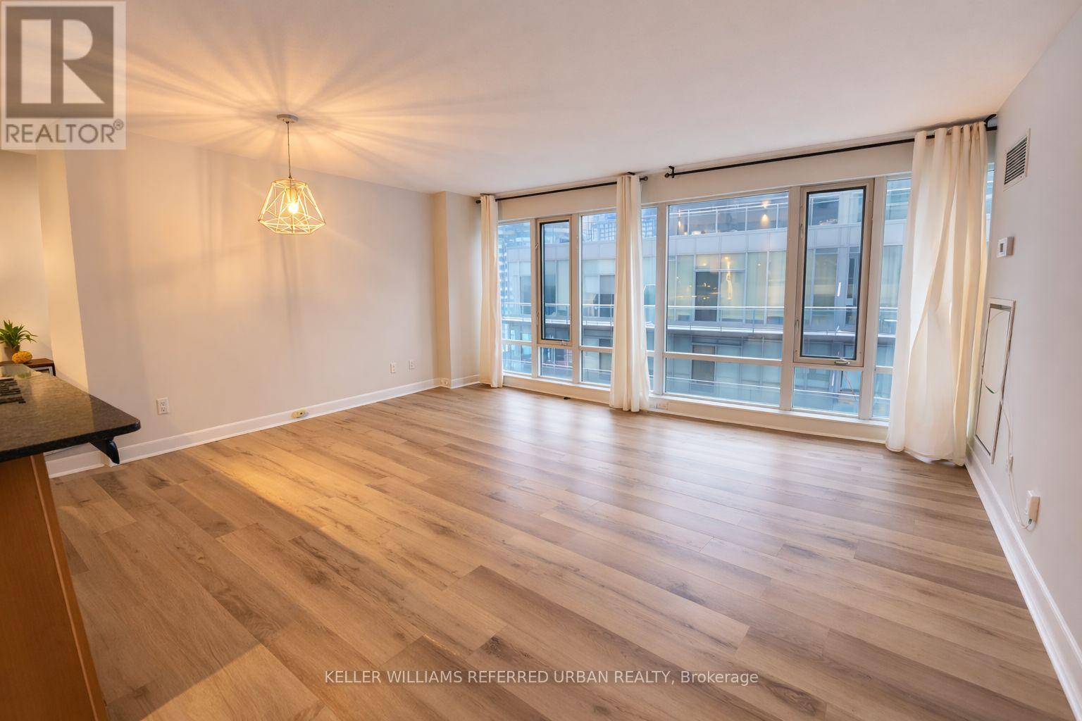 2213 - 210 Victoria Street, Toronto, Ontario  M5B 2R3 - Photo 3 - C12814162