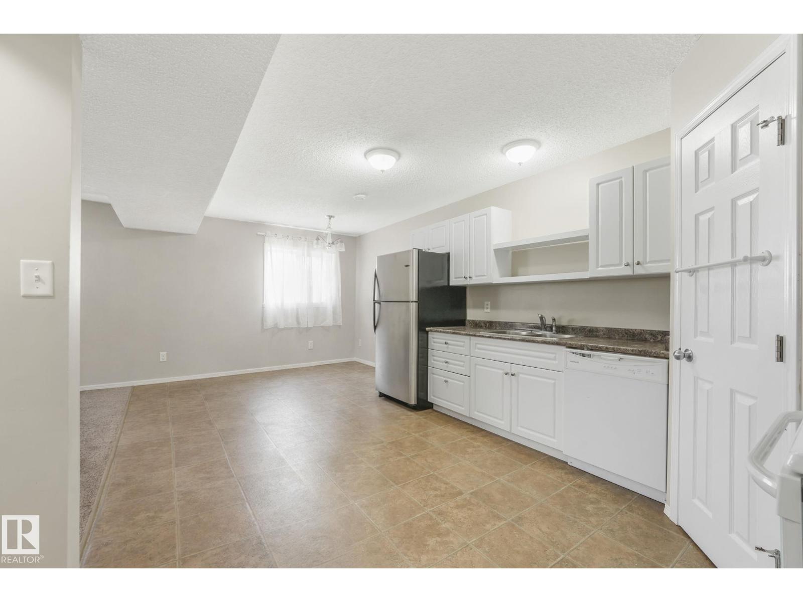 15902 100 Av Nw, Edmonton, Alberta  T5P 0L2 - Photo 28 - E4474146