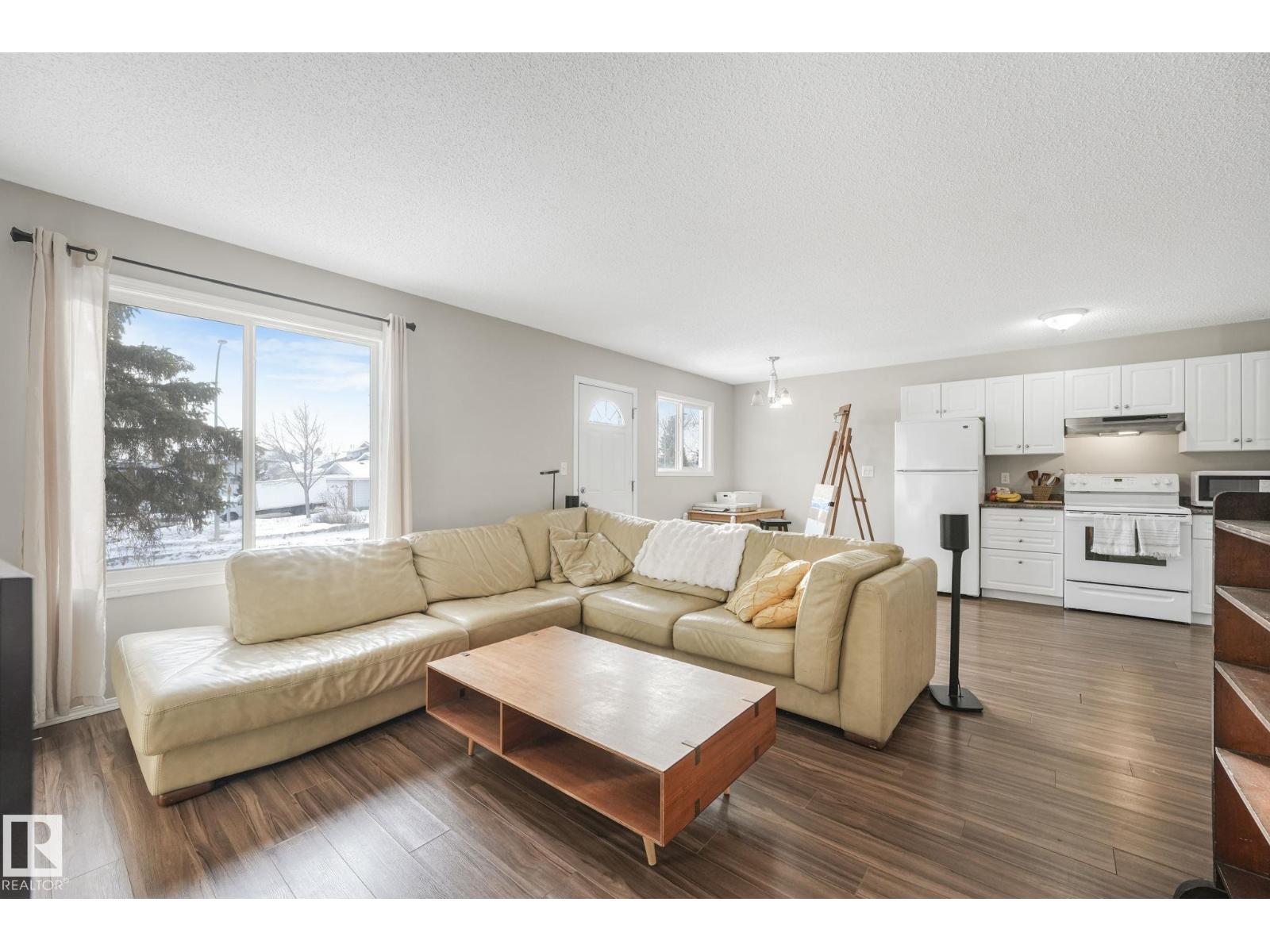 15902 100 Av Nw, Edmonton, Alberta  T5P 0L2 - Photo 8 - E4474146