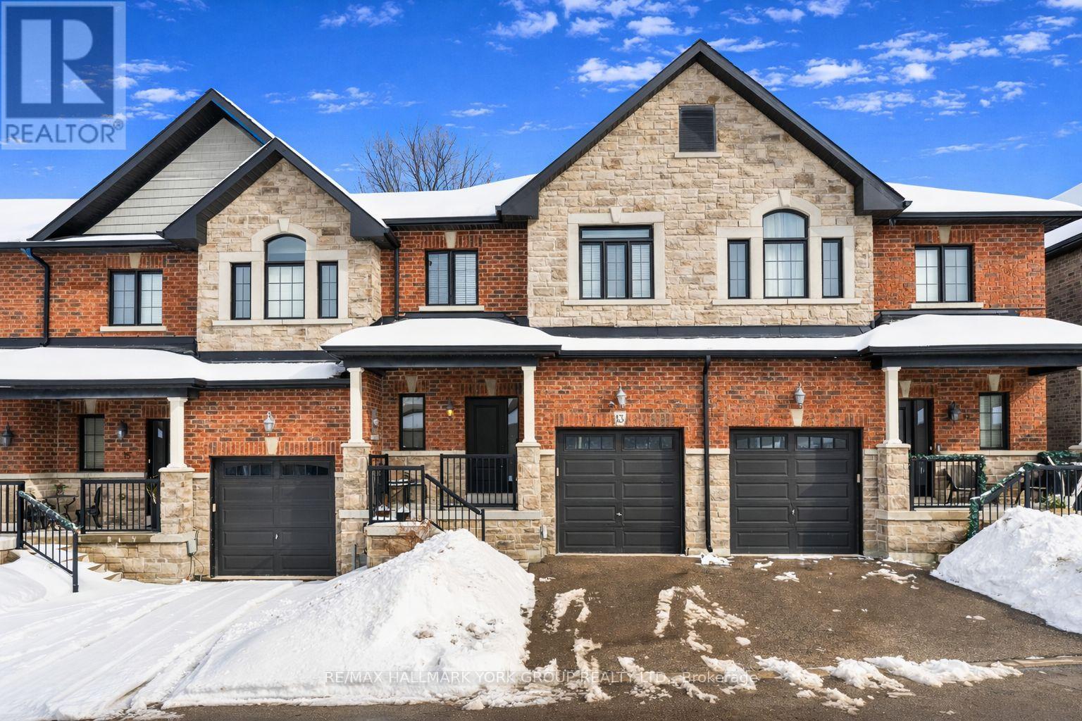 13 CHARMUSE LANE, East Gwillimbury, Ontario