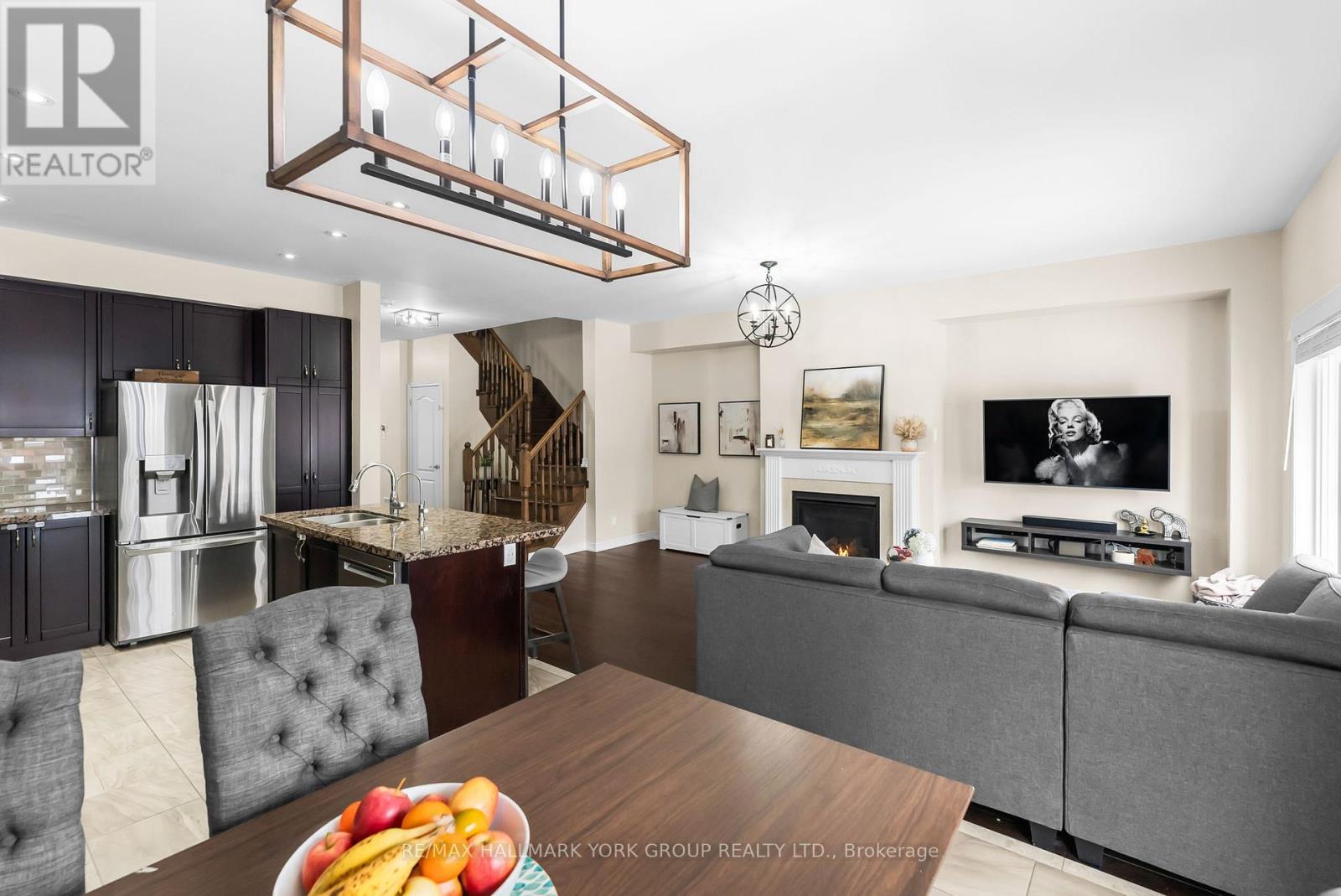 13 Charmuse Lane, East Gwillimbury, Ontario  L9N 1K9 - Photo 12 - N12814188