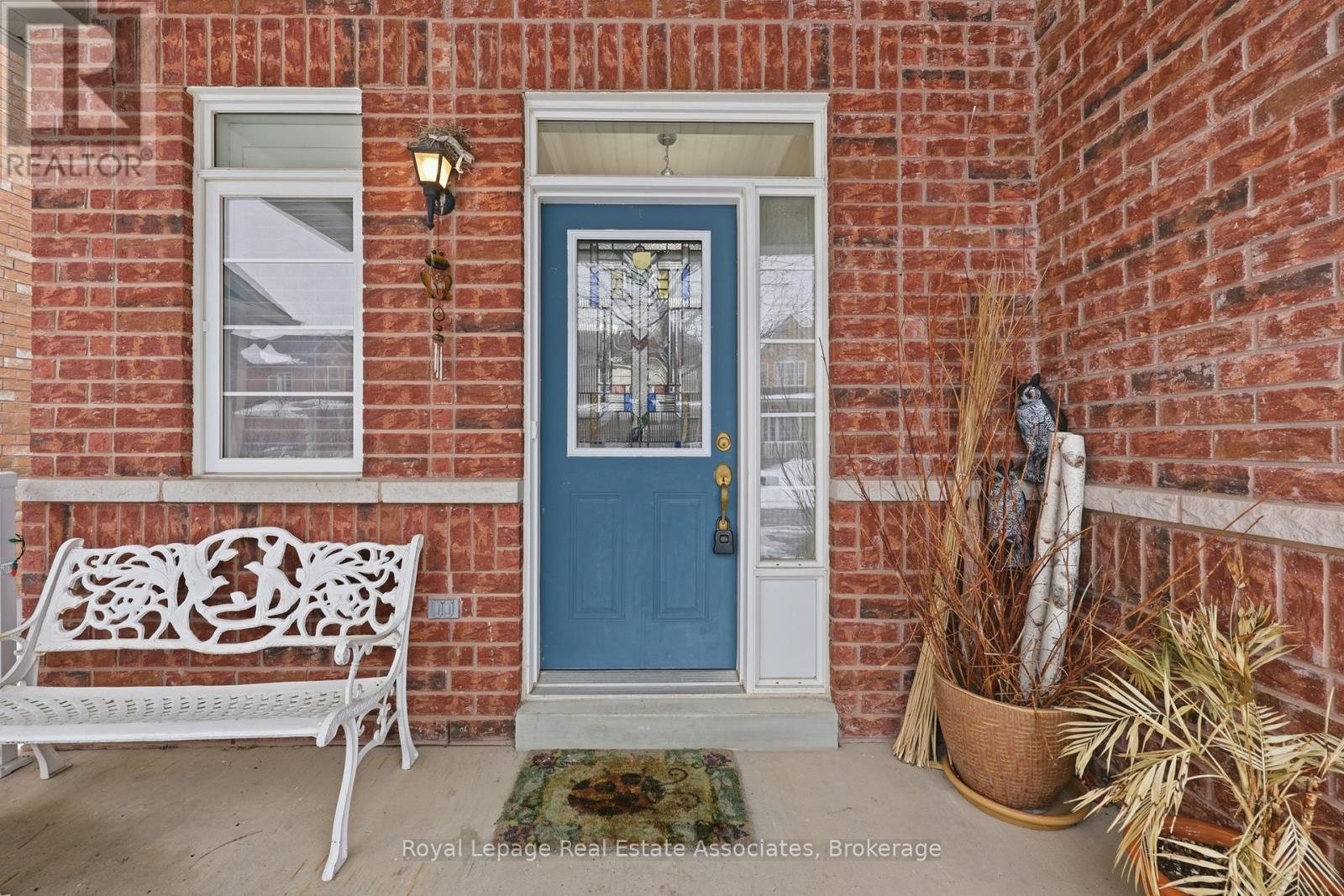 26 Prebble Drive, Markham, Ontario  L6E 0E8 - Photo 5 - N12814194